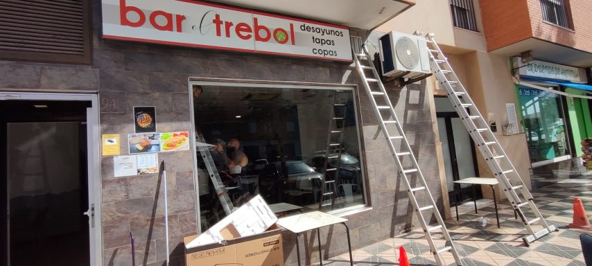 Bar Trebol luces y clima Bar trebol luces y clima